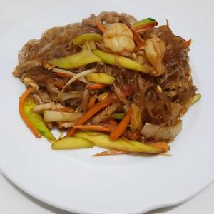 28. Fideos chinos tres delicias (transparentes)