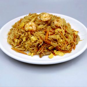 29. Fideos de arroz estilo Singapur