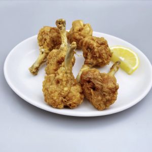 80. Bolitas de pollo fritas 6Ud